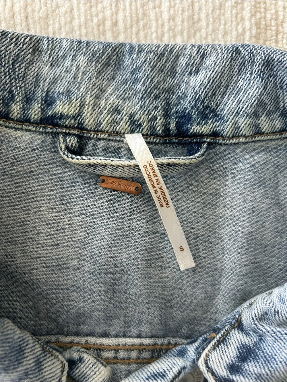 Free People Light Wash Denim Jacket - Blue - Picture 3 of 3